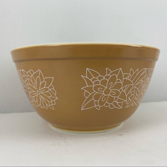 Vintage PYREX••Woodland mixing bowl set of three - Picture 11 of 16